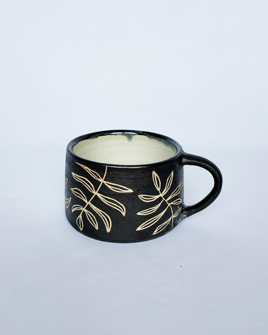 Leafy Sgraffito Mug