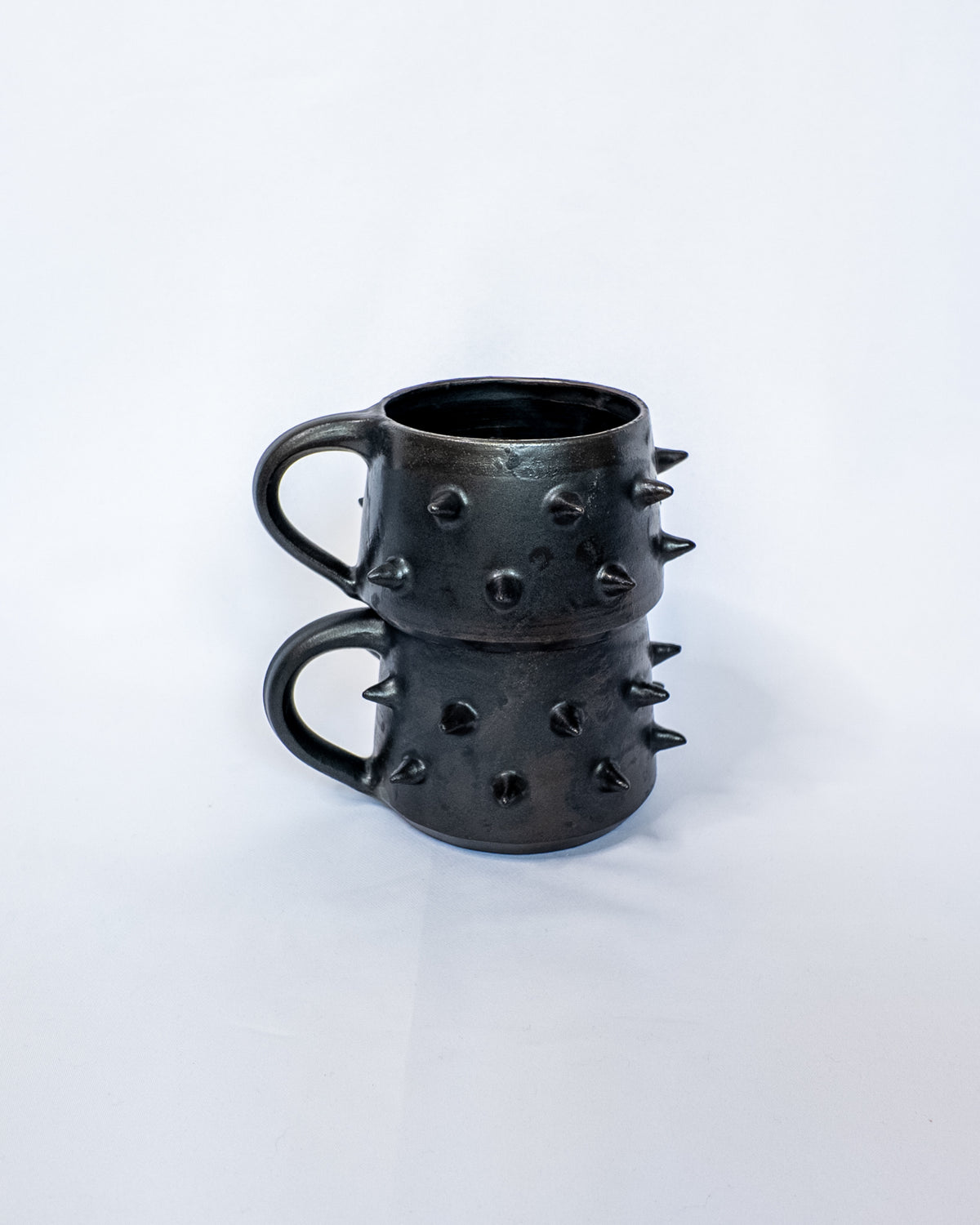 Double spiky mug
