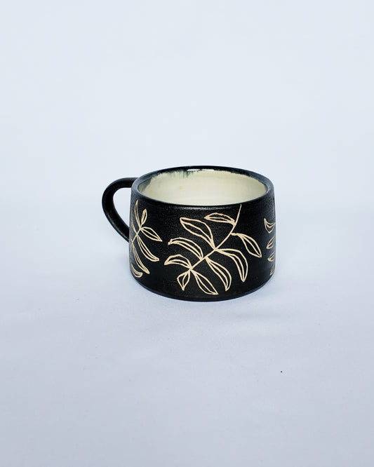 Leafy Sgraffito Mug