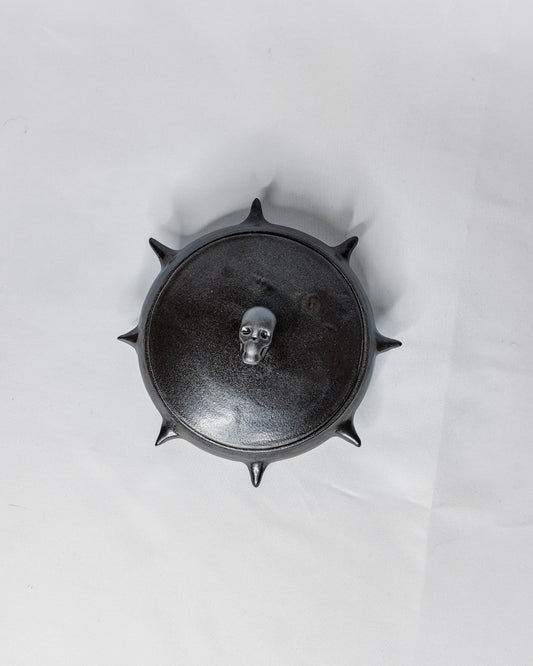 Spiky jewlery/ash tray