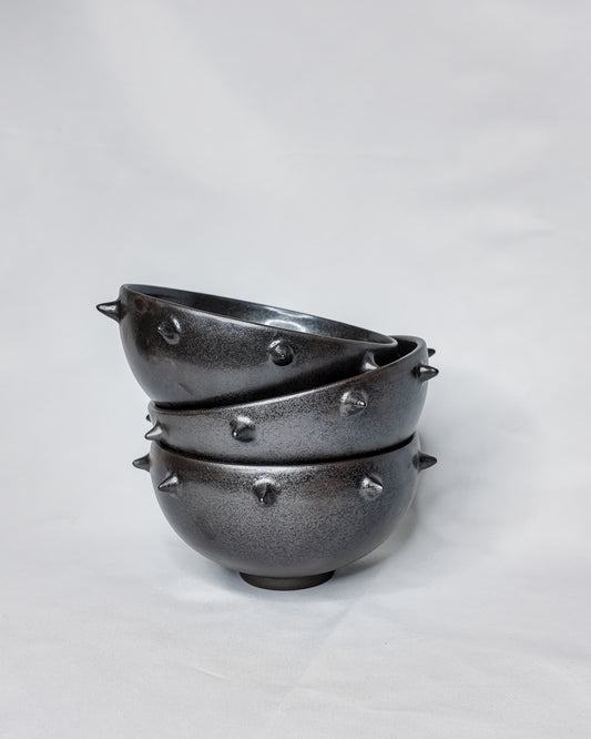 Spiky bowl