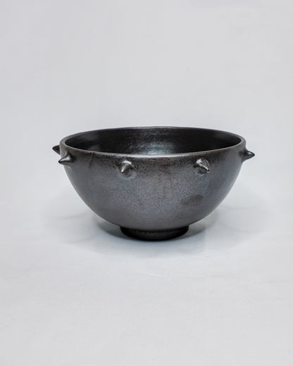 Spiky bowl