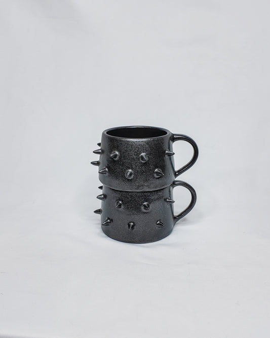 Double spiky mug