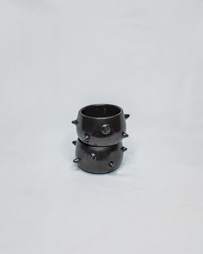 Spiky cup without handle