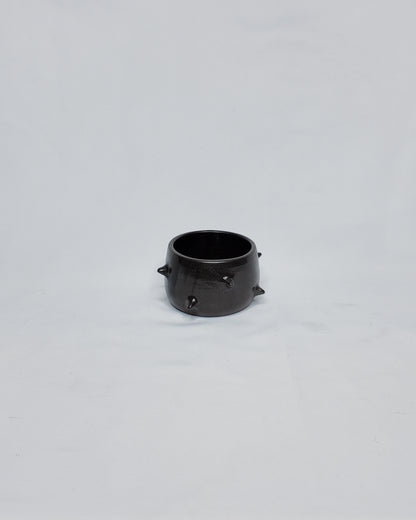 Spiky cup without handle
