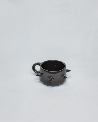 Glossy spiky cup