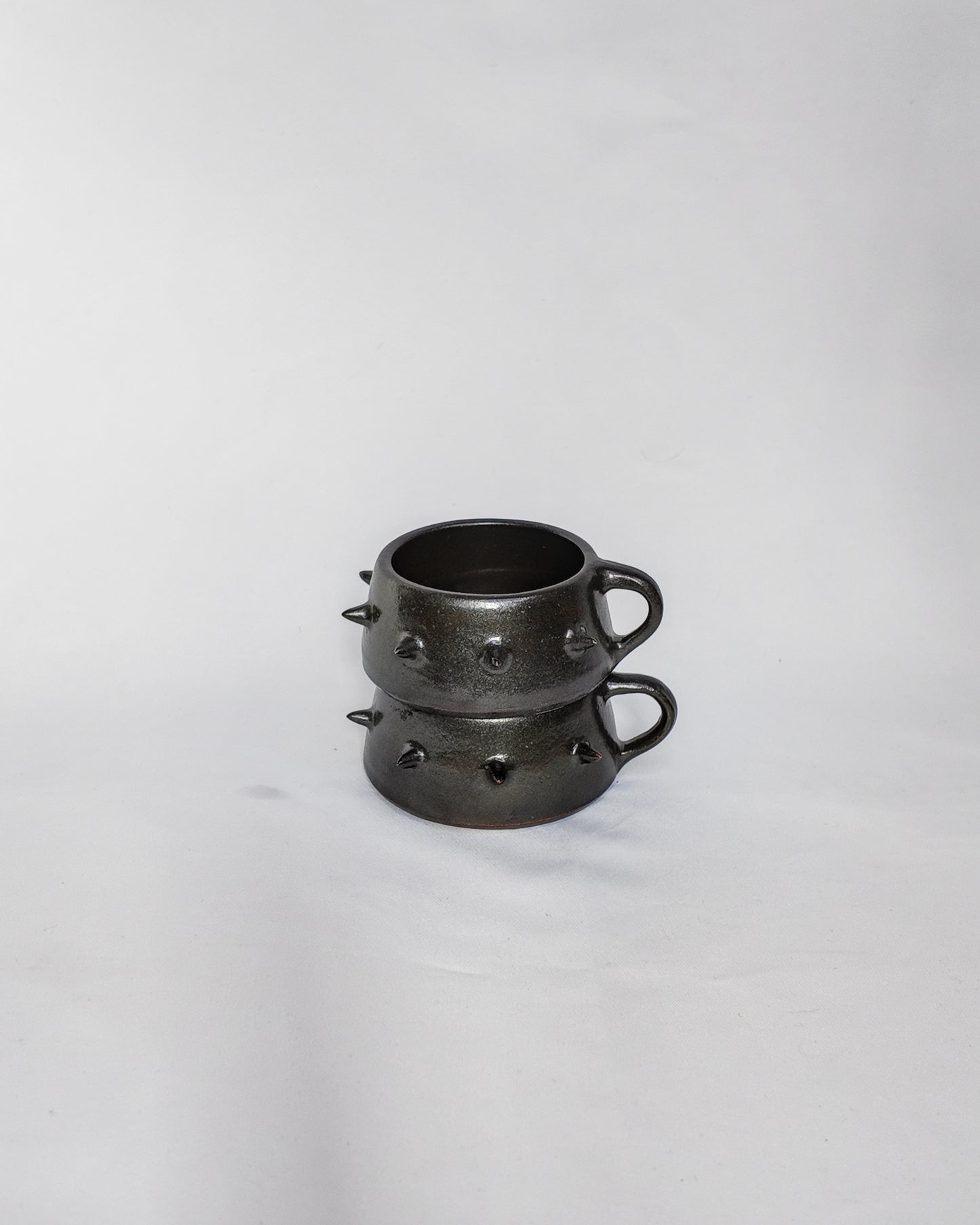 Small spiky cup