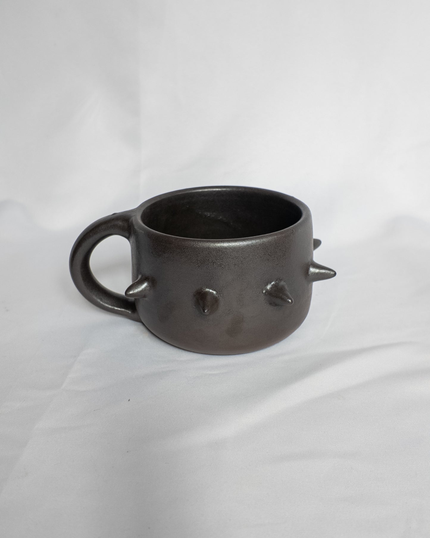 Round Spiky Mug (L)