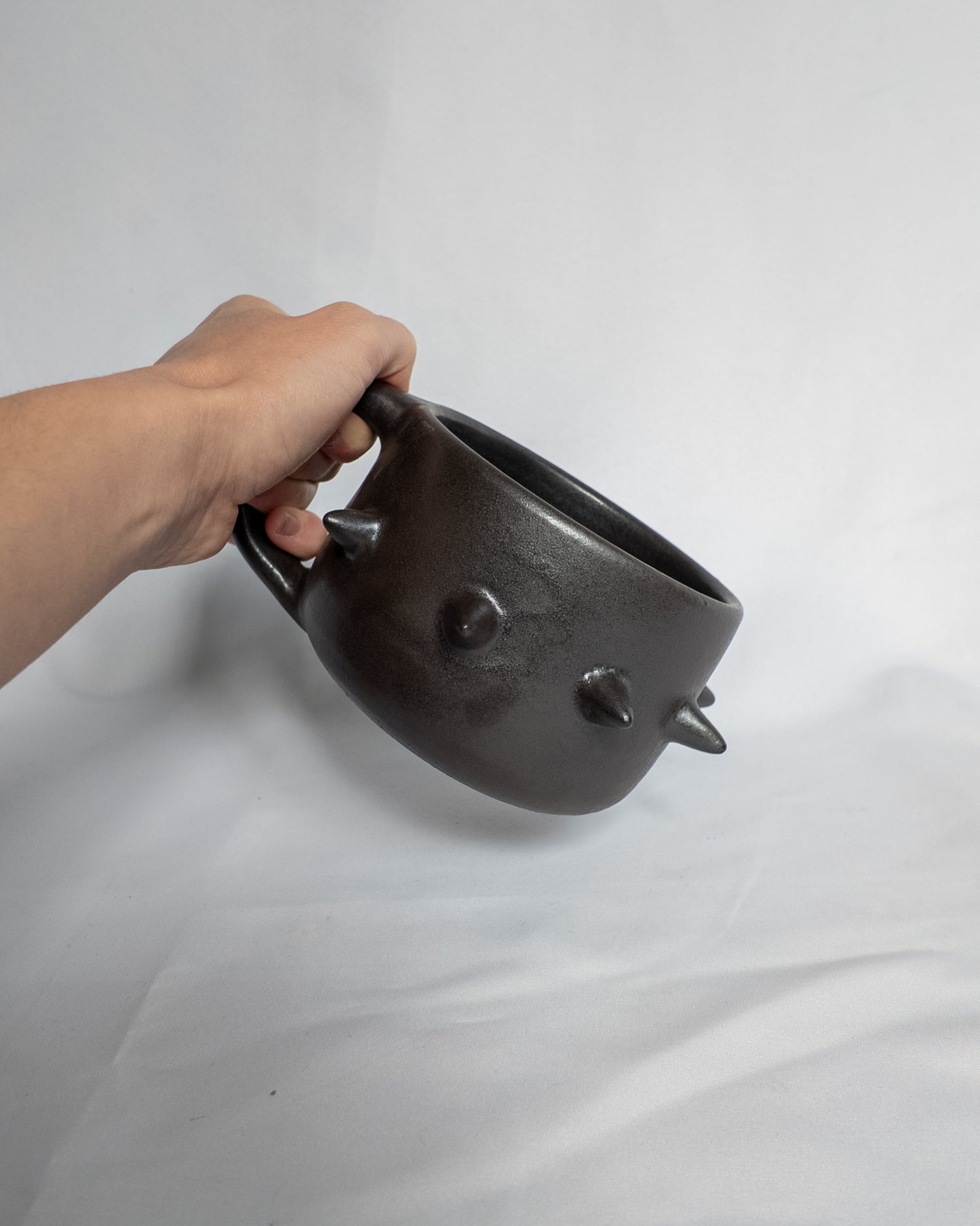 Round Spiky Mug (L)