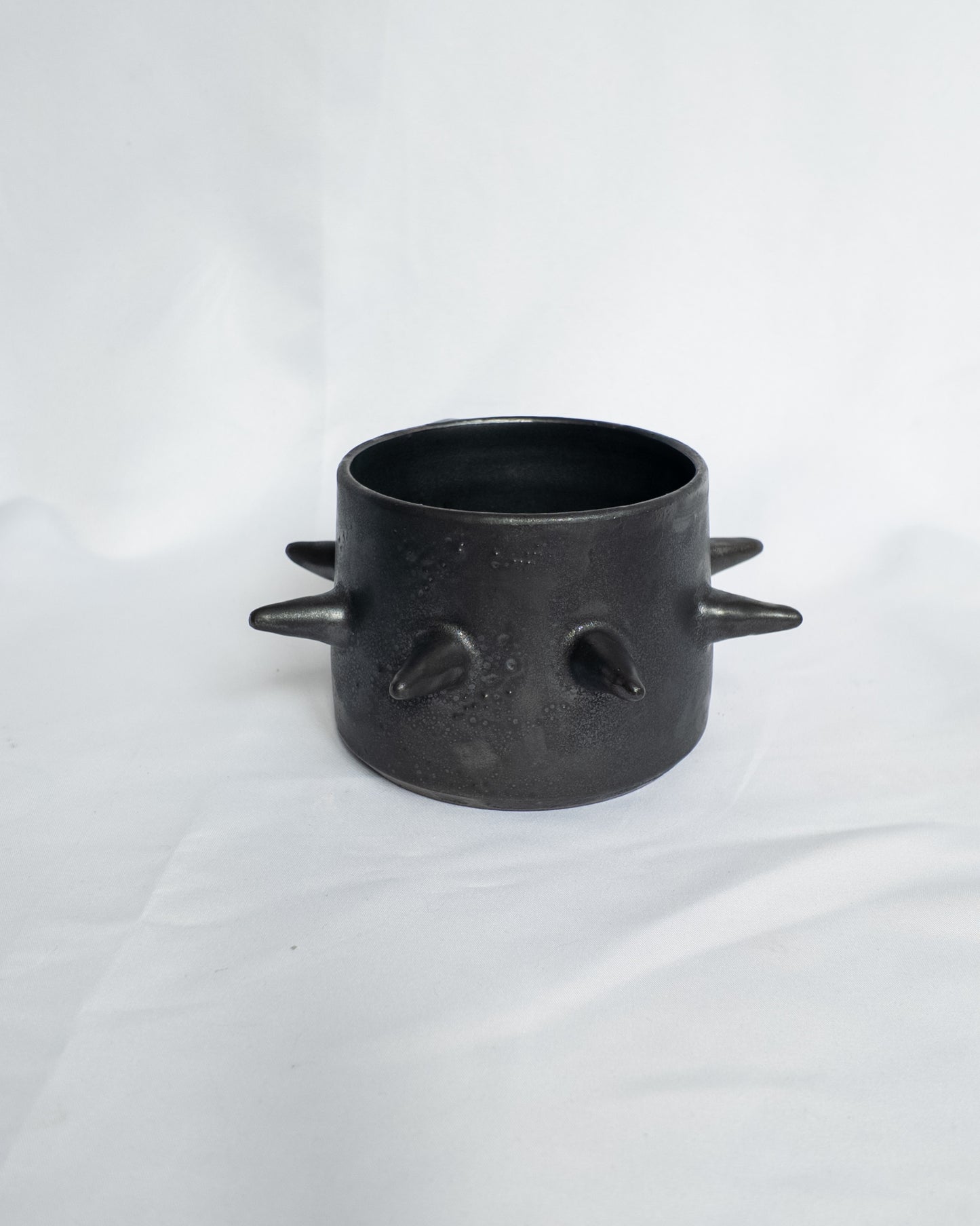 Chunky spiky mug L