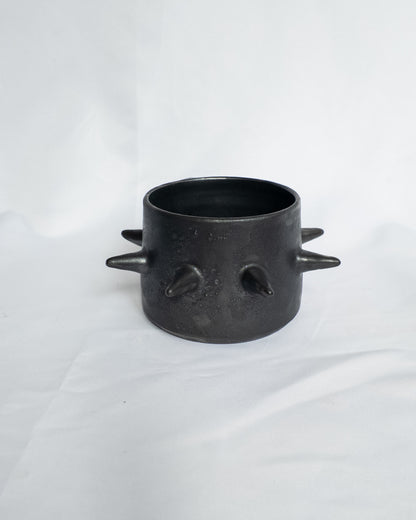 Chunky spiky mug L