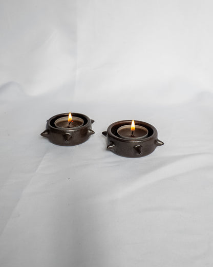 Spiky candle holder (black)
