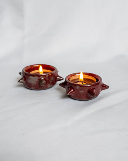Spiky candle holder (red)