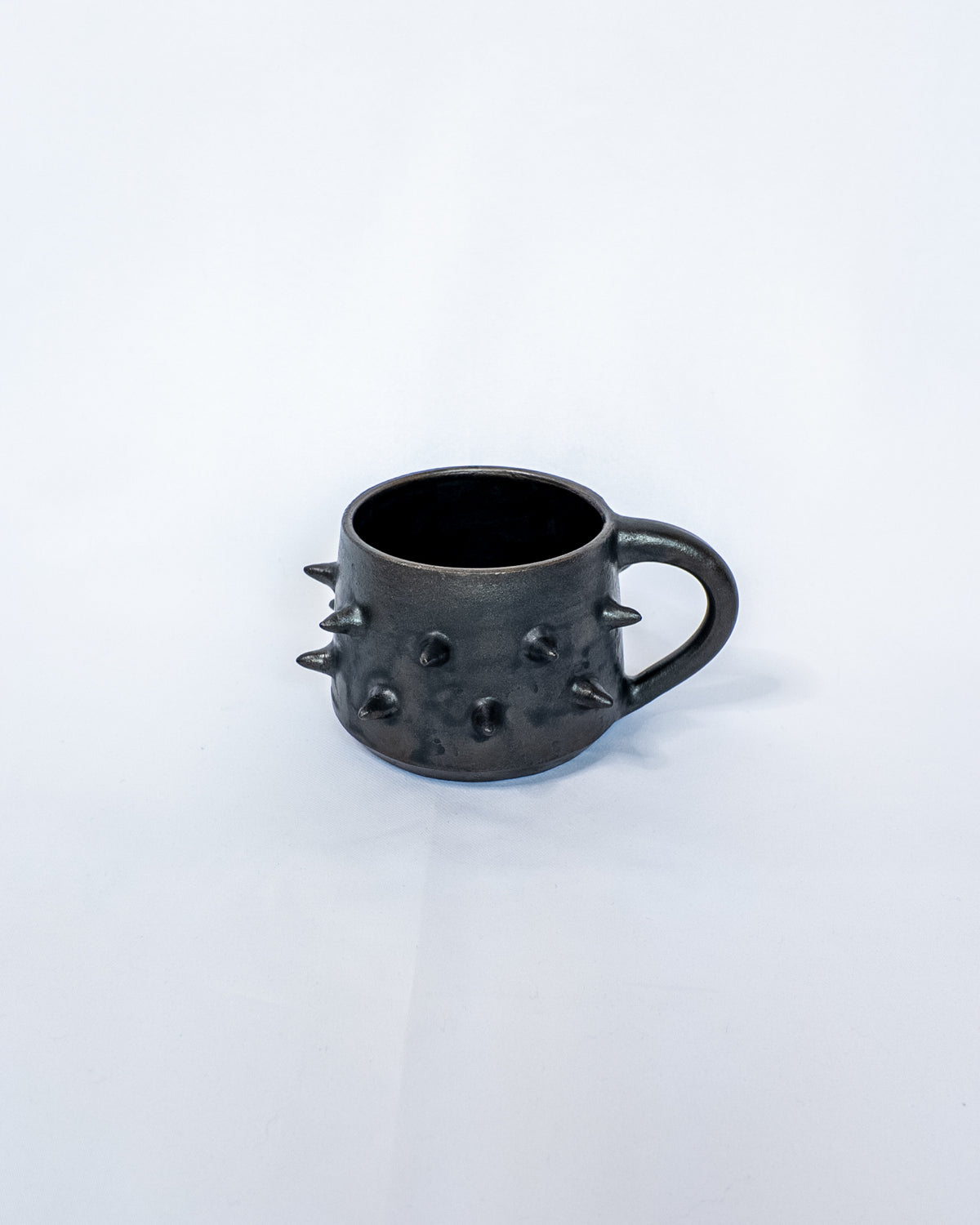 Double spiky mug
