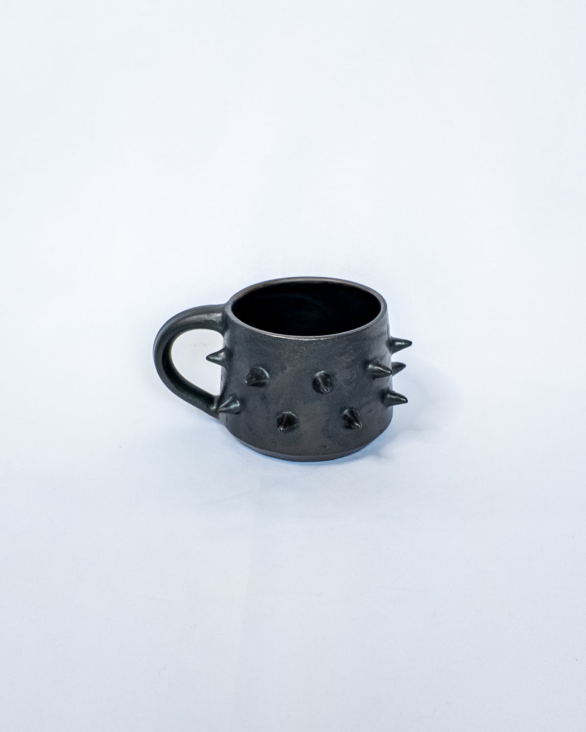 Double spiky mug