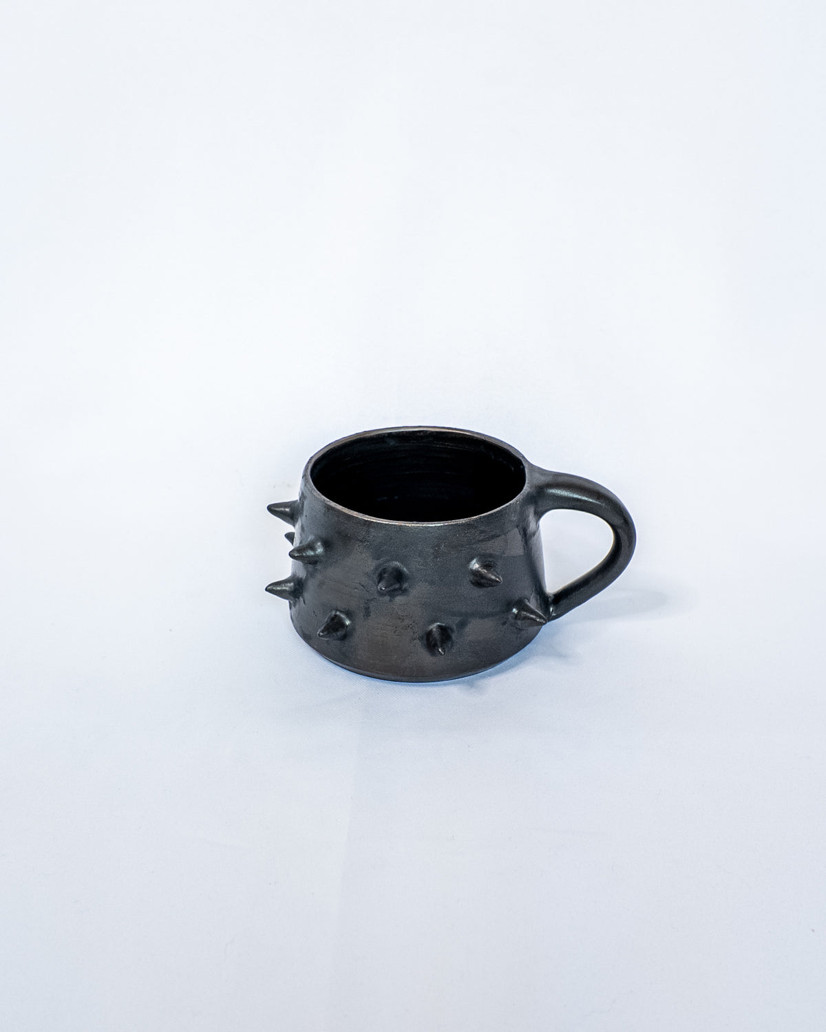 Double spiky mug