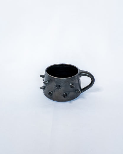 Double spiky mug