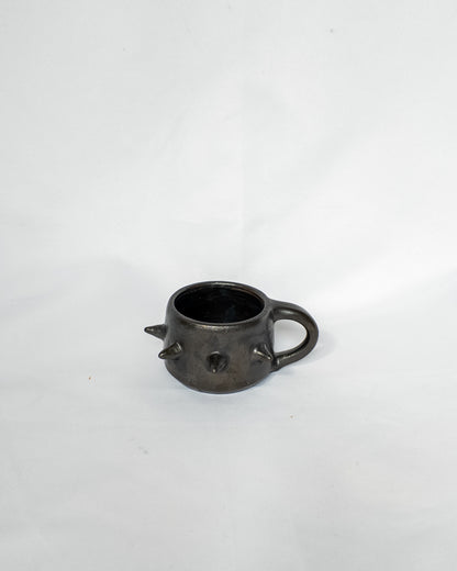 Spiky espresso cup with handle