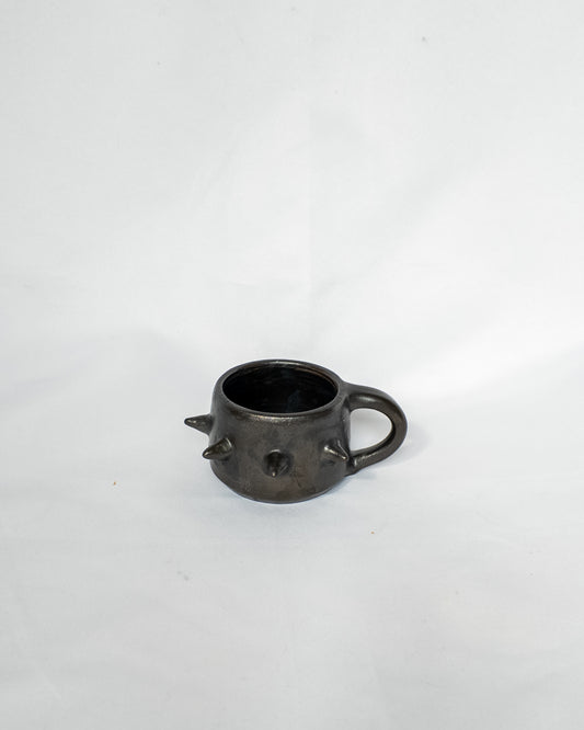 Spiky espresso cup with handle