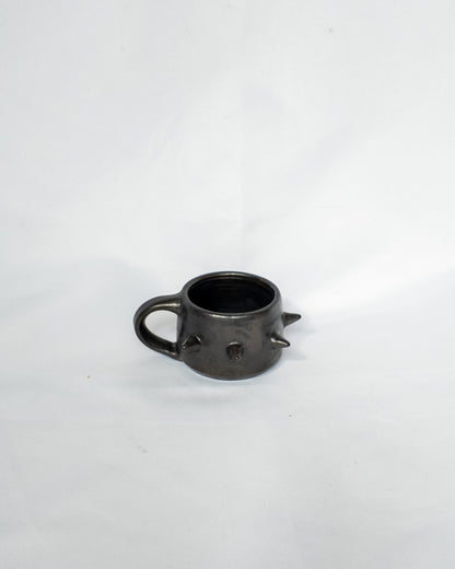 Spiky espresso cup with handle