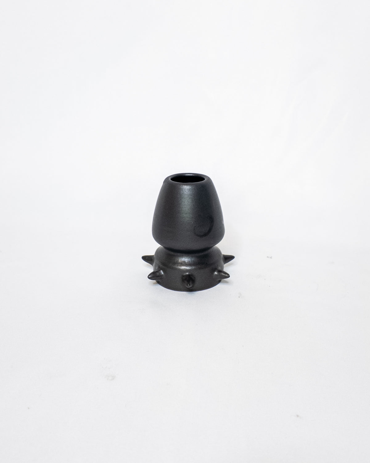 Black spiky matcha whisk holder