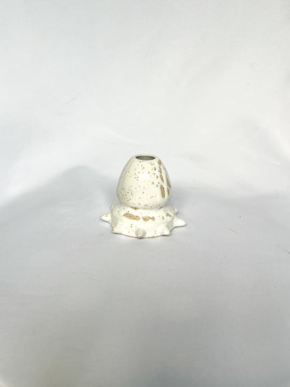 Spiky speckled matcha whisk holder