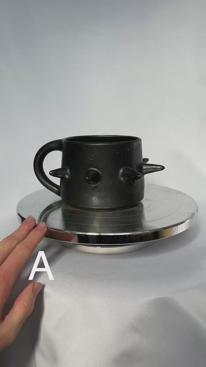 Chunky spiky mug L
